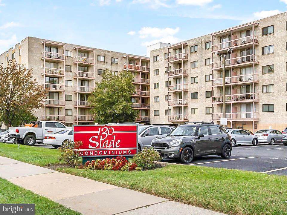 130 Slade Avenue - Photo 1