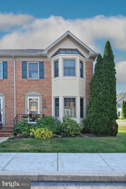 525 Cobblestone Lane - Photo 1