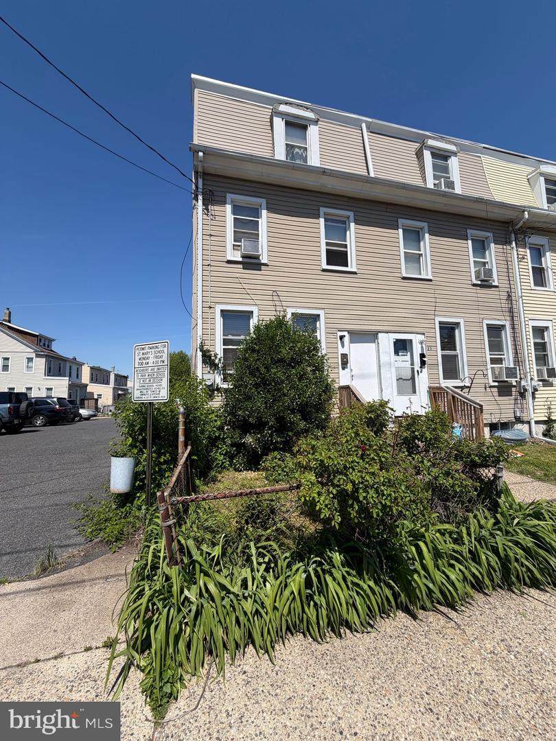 25 Sussex Street - Photo 1