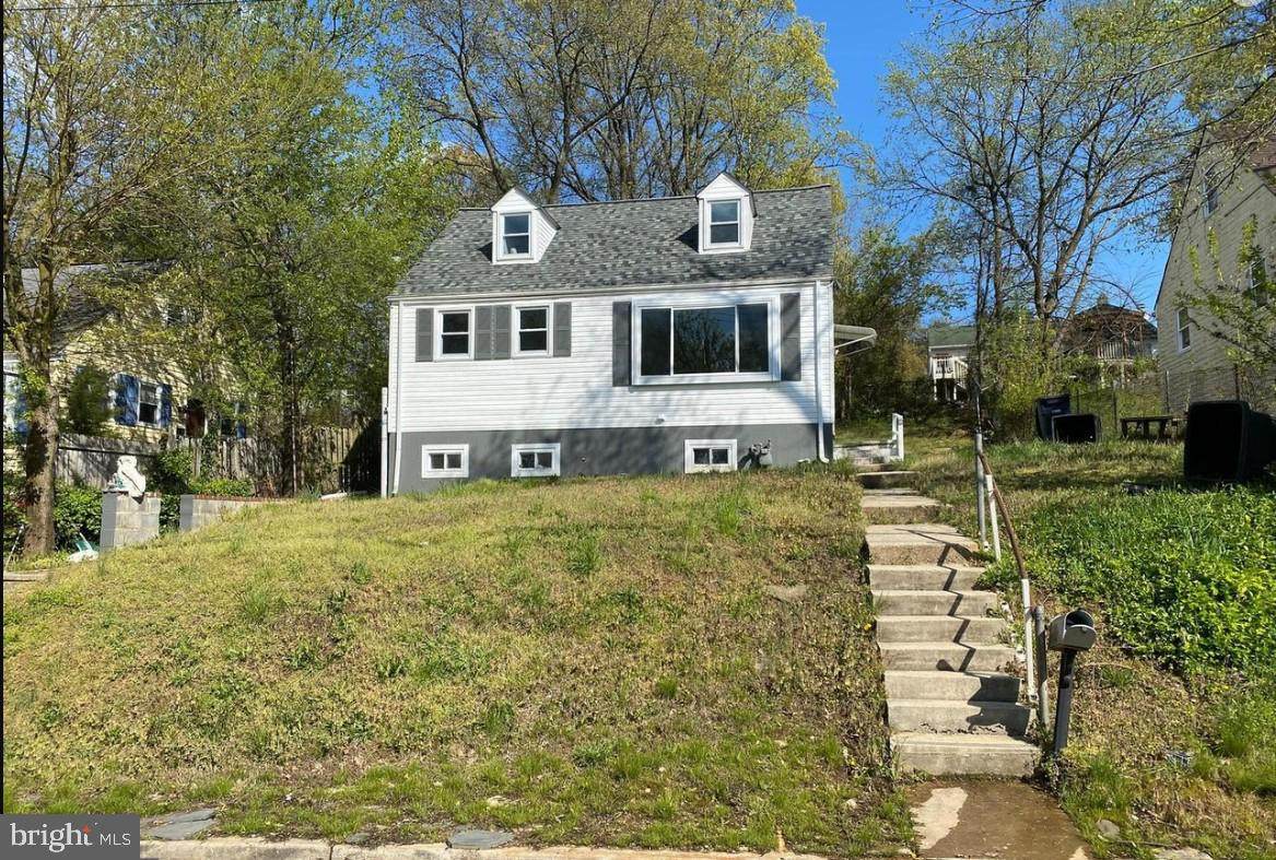 5815 67TH Avenue - Photo 1