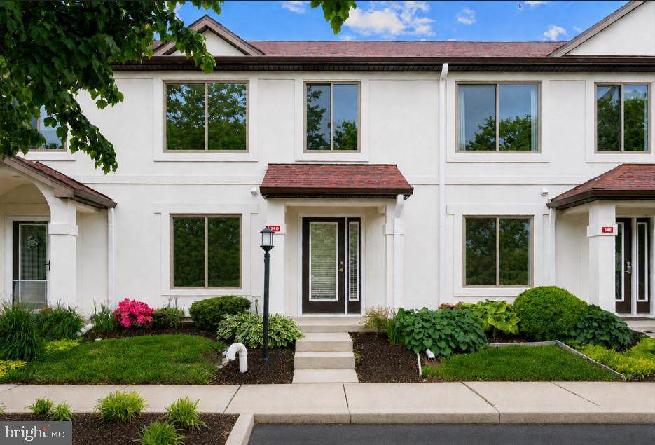 54-D Queen Caroline Court - Photo 1