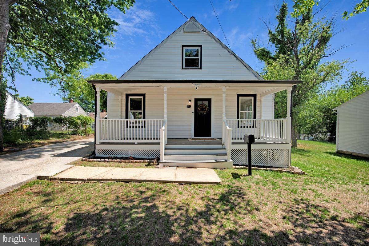 504 Balboa Avenue - Photo 1