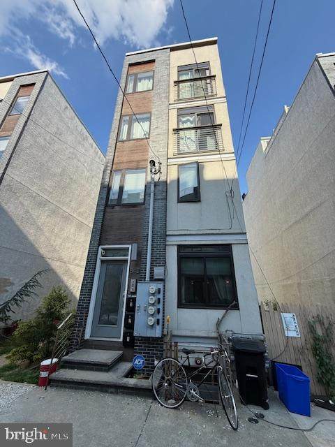 843 16TH Street - Photo 1
