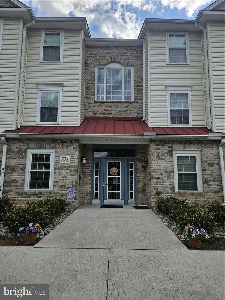 1702 Rich Way - Photo 1