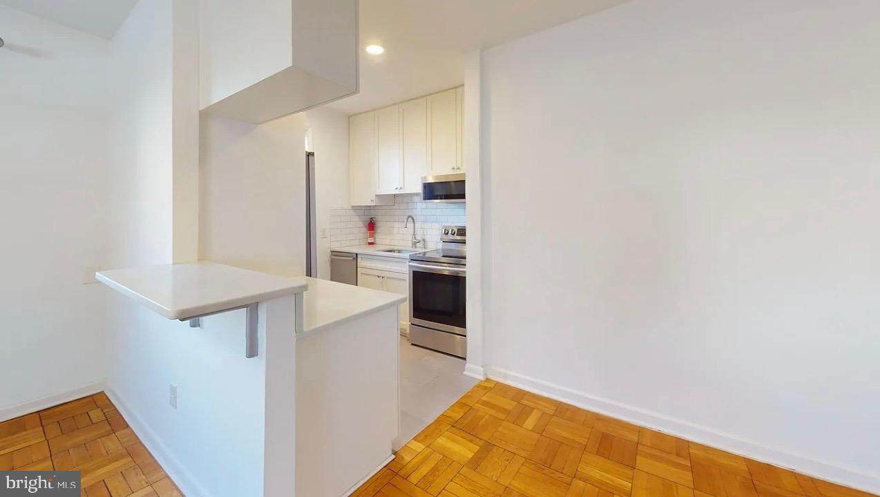 4000 Beecher Street - Photo 1