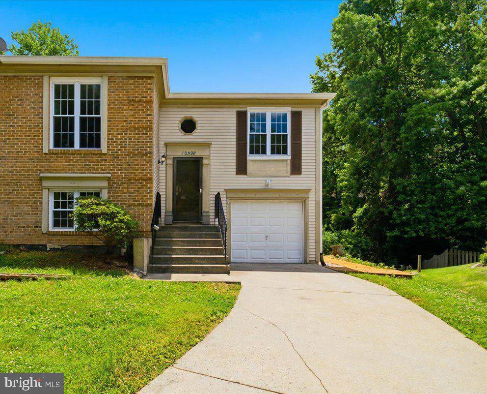 10598 Reeds Landing Circle - Photo 1