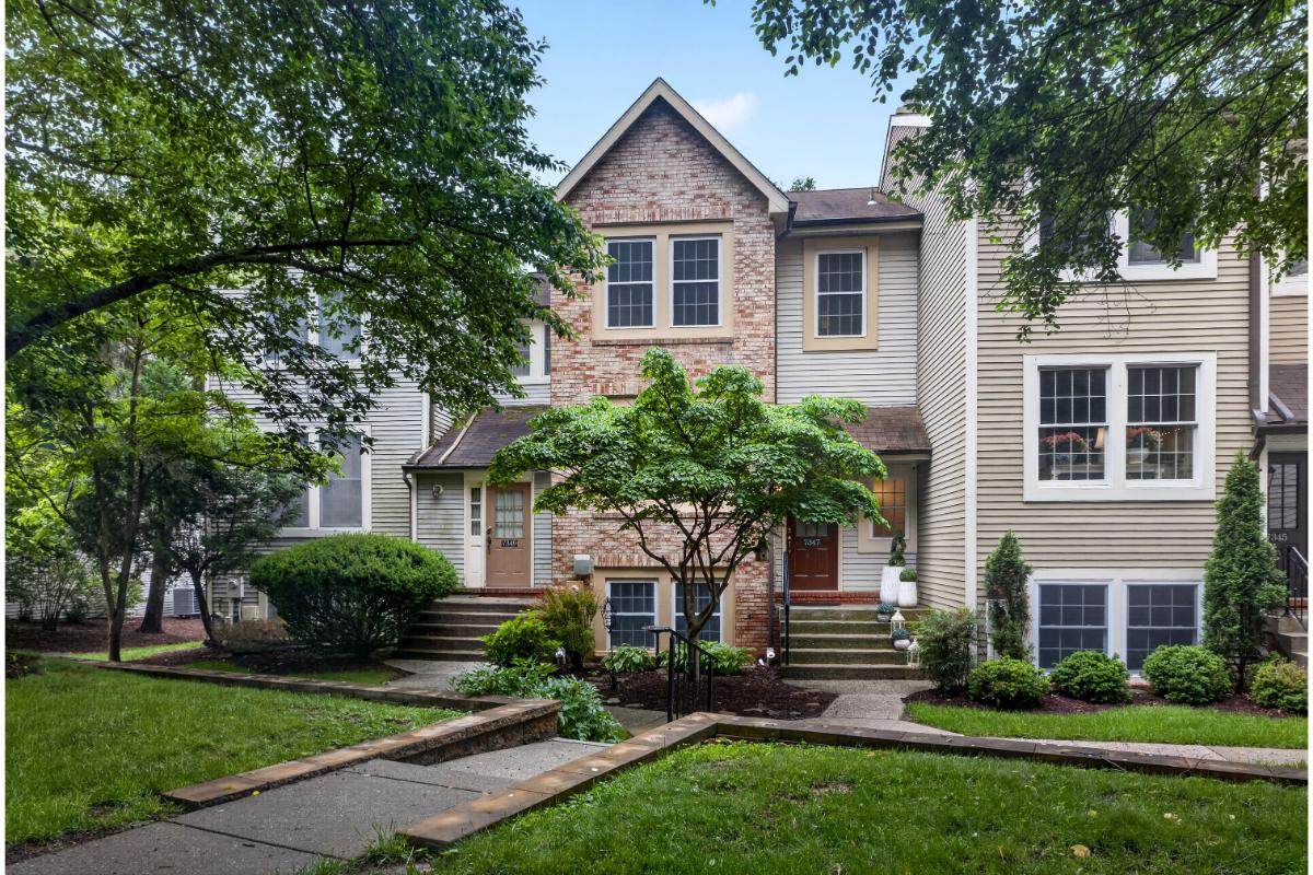 7347 Swan Point Way - Photo 1