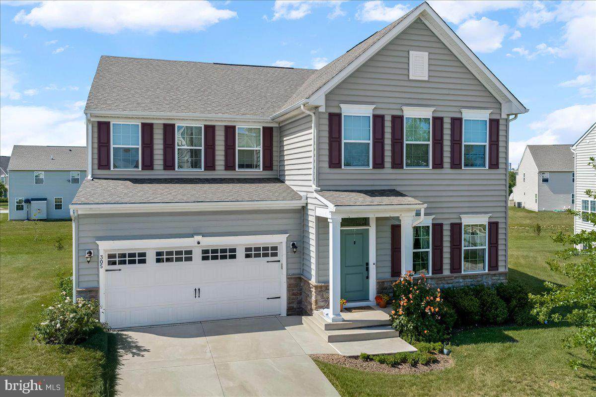 305 Goodwick Drive - Photo 1
