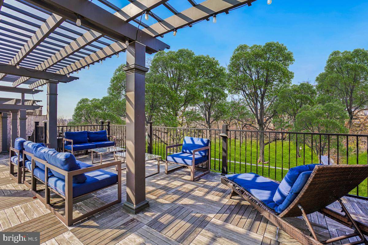 2331 15TH Street - Photo 1