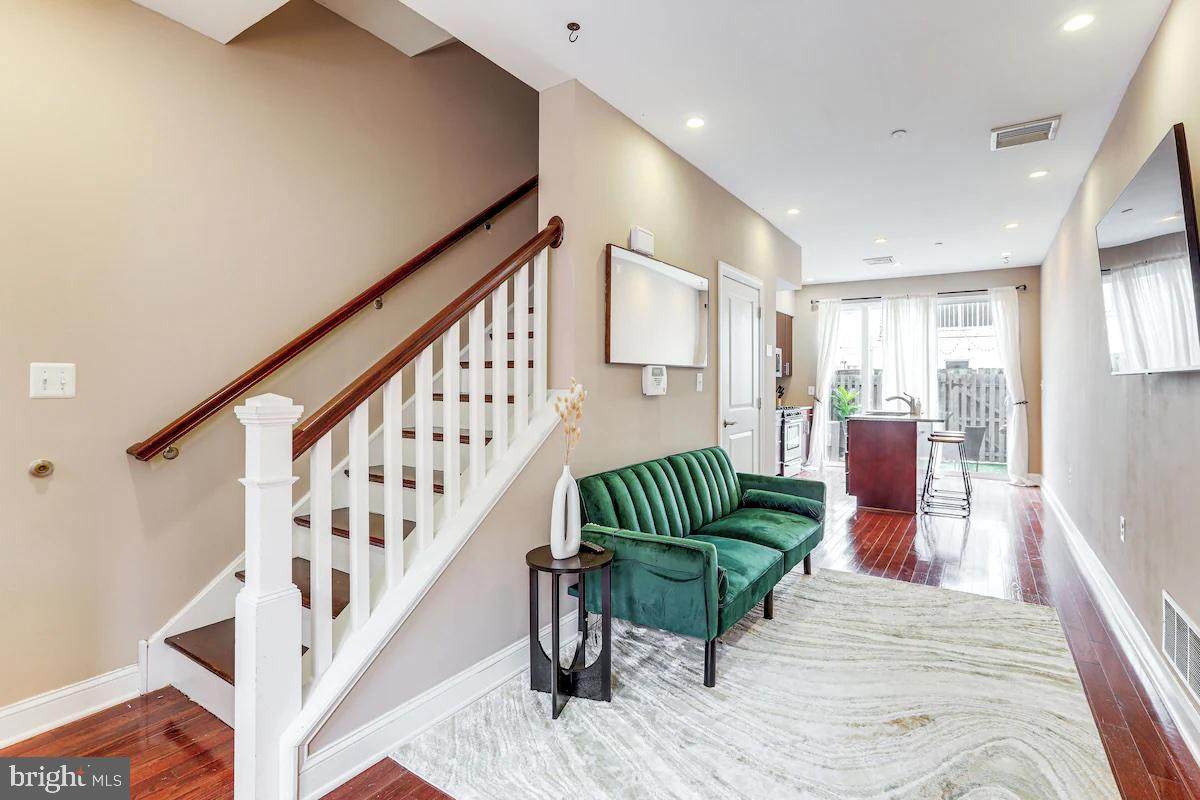 1146 Dorrance Street - Photo 1
