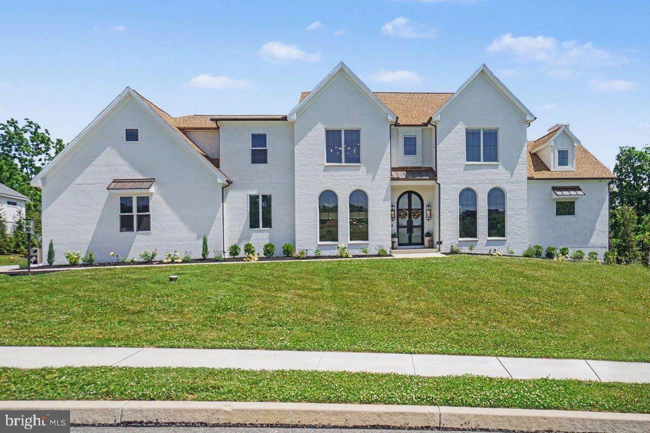 114 Jillian Way - Photo 1