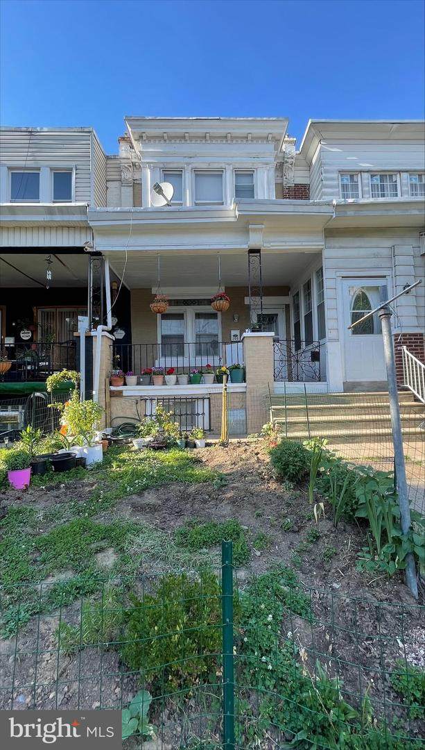 205 Ashdale Street - Photo 1