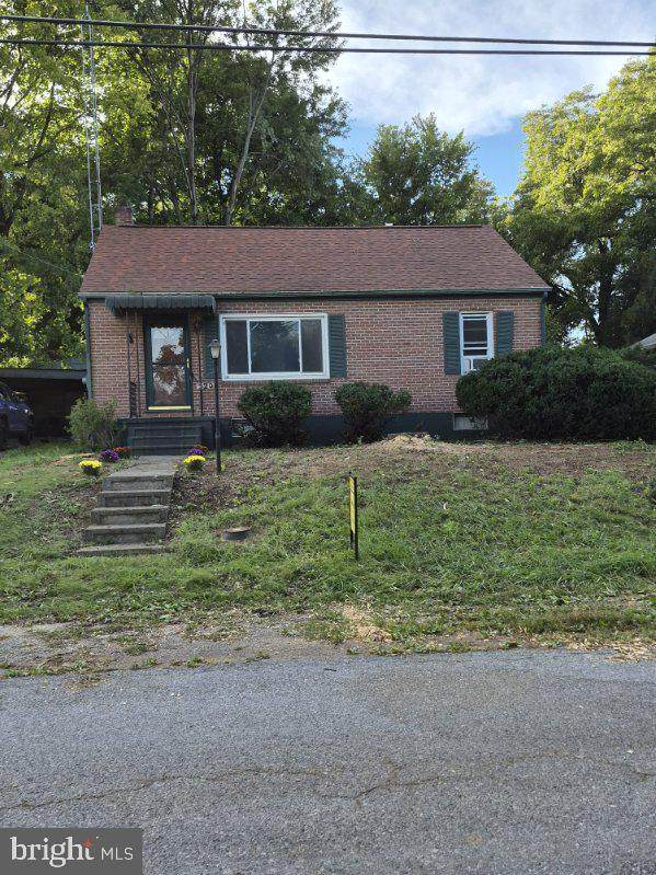 320 Hedrick Avenue - Photo 1