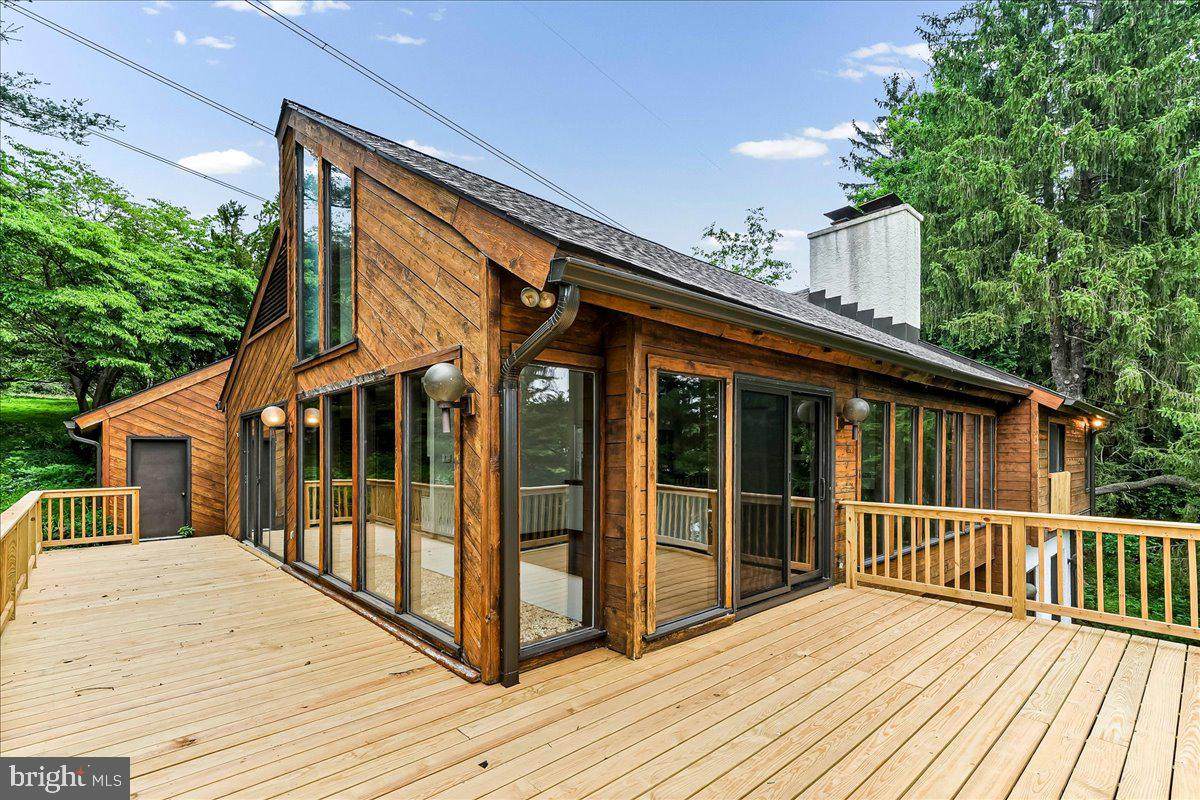 70 Heyburn Road - Photo 1