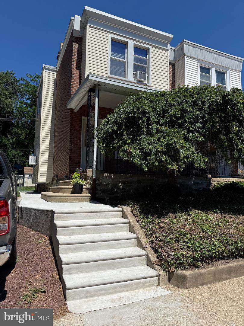 7038 Shelbourne Street - Photo 1