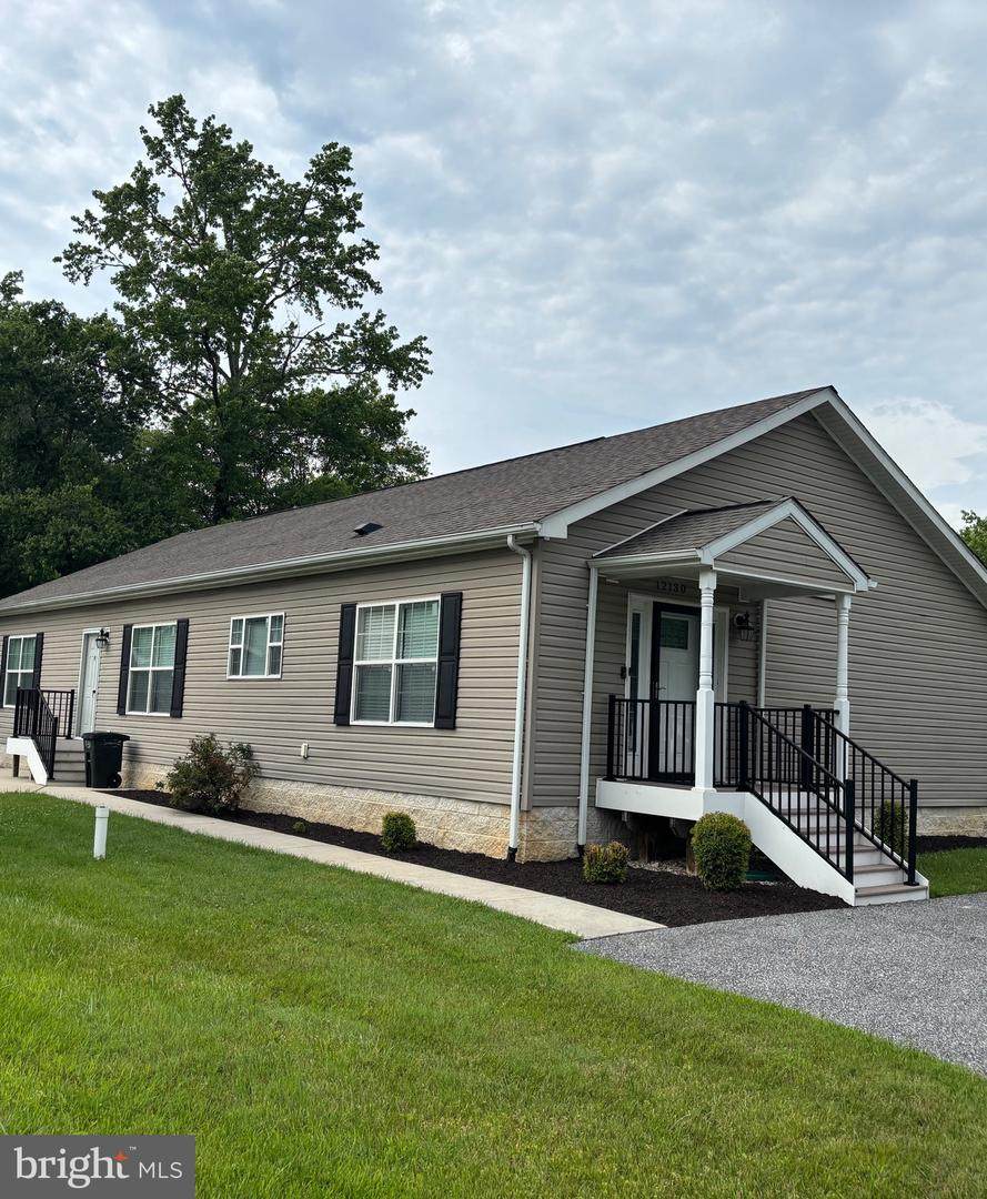 12130 Eastern Avenue - Photo 1