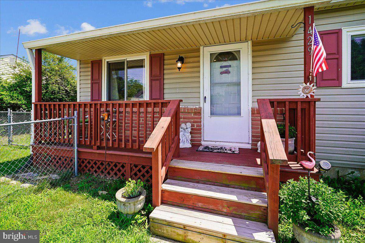 1429 G Street - Photo 1