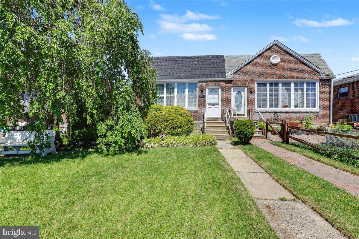 8512 Frontenac Street - Photo 1