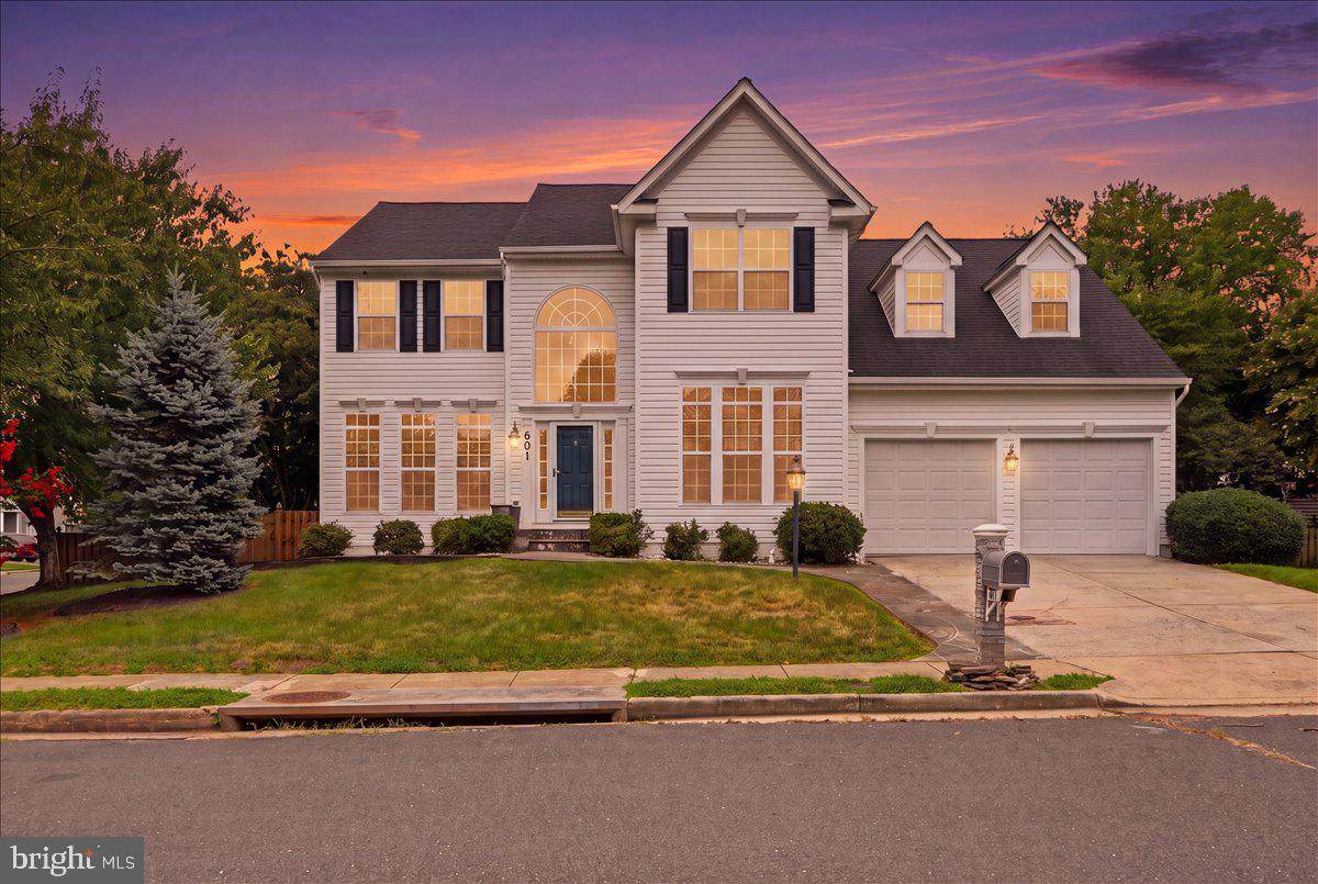 601 Newington Place - Photo 1