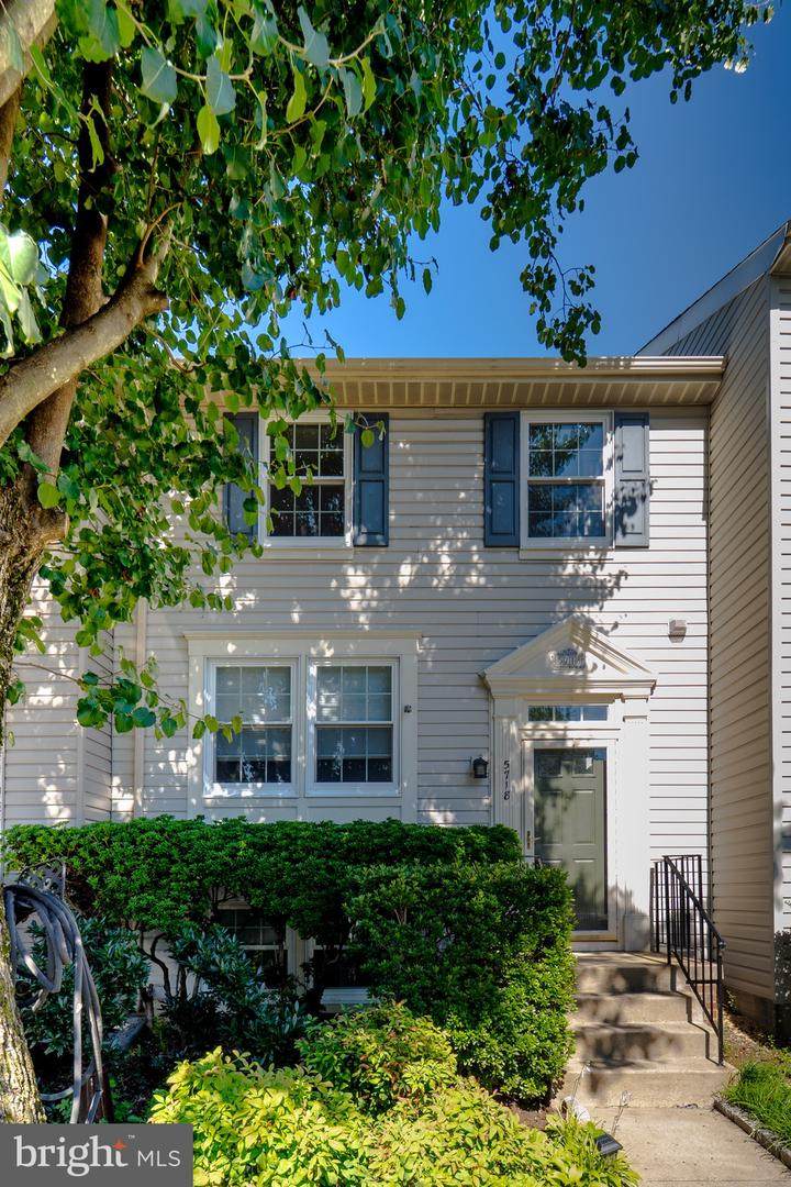5718 Croatan Court - Photo 1