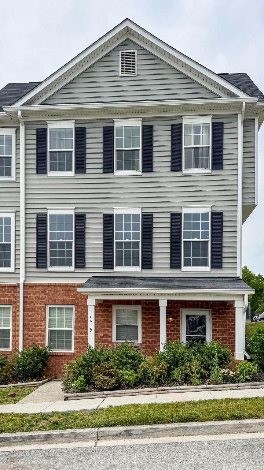 4415 Cherry Way - Photo 1