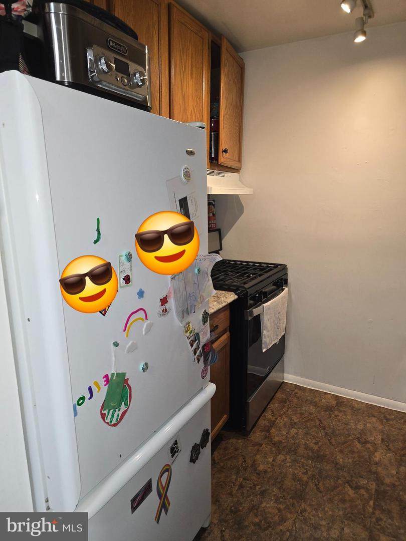 https://bt-photos.global.ssl.fastly.net/brightmls/orig_boomver_1_805098741600-2.jpg