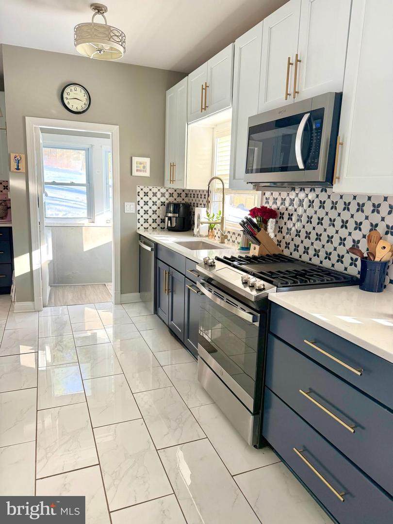 23 Fairfax Street - Photo 1