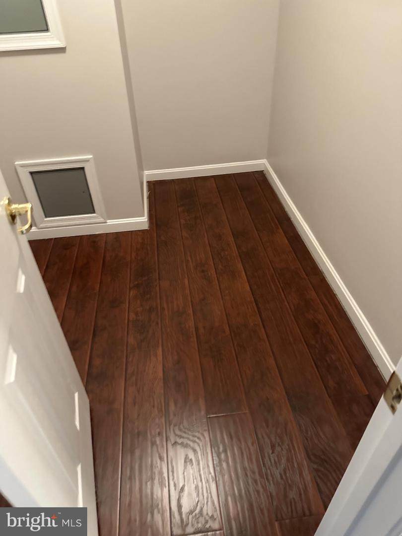 https://bt-photos.global.ssl.fastly.net/brightmls/orig_boomver_2_805132715990-2.jpg