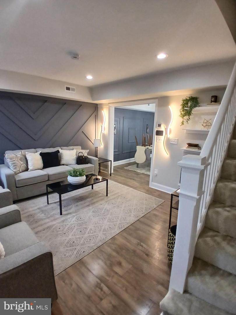 3323 Elmley Avenue - Photo 1