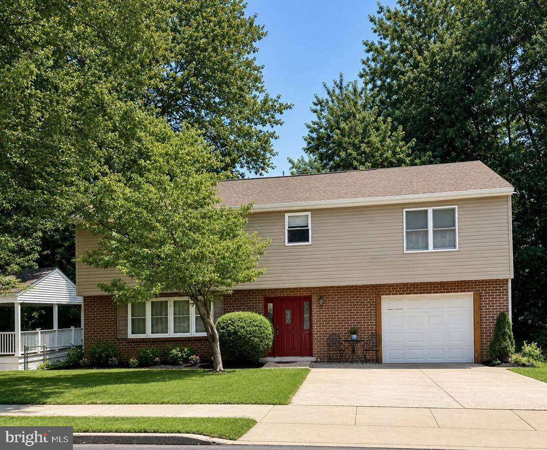 1408 Donna Avenue - Photo 1