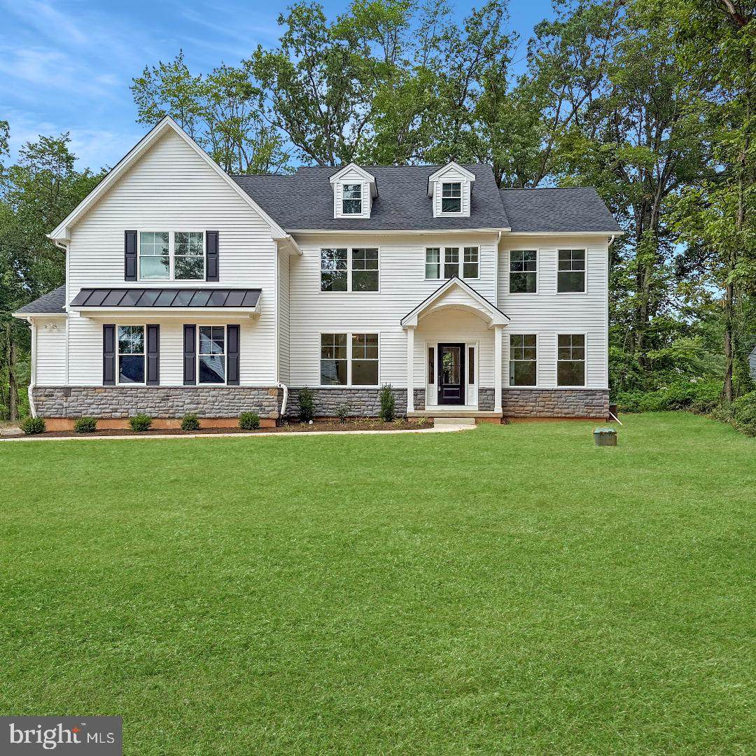 1823 Line Street - Photo 1