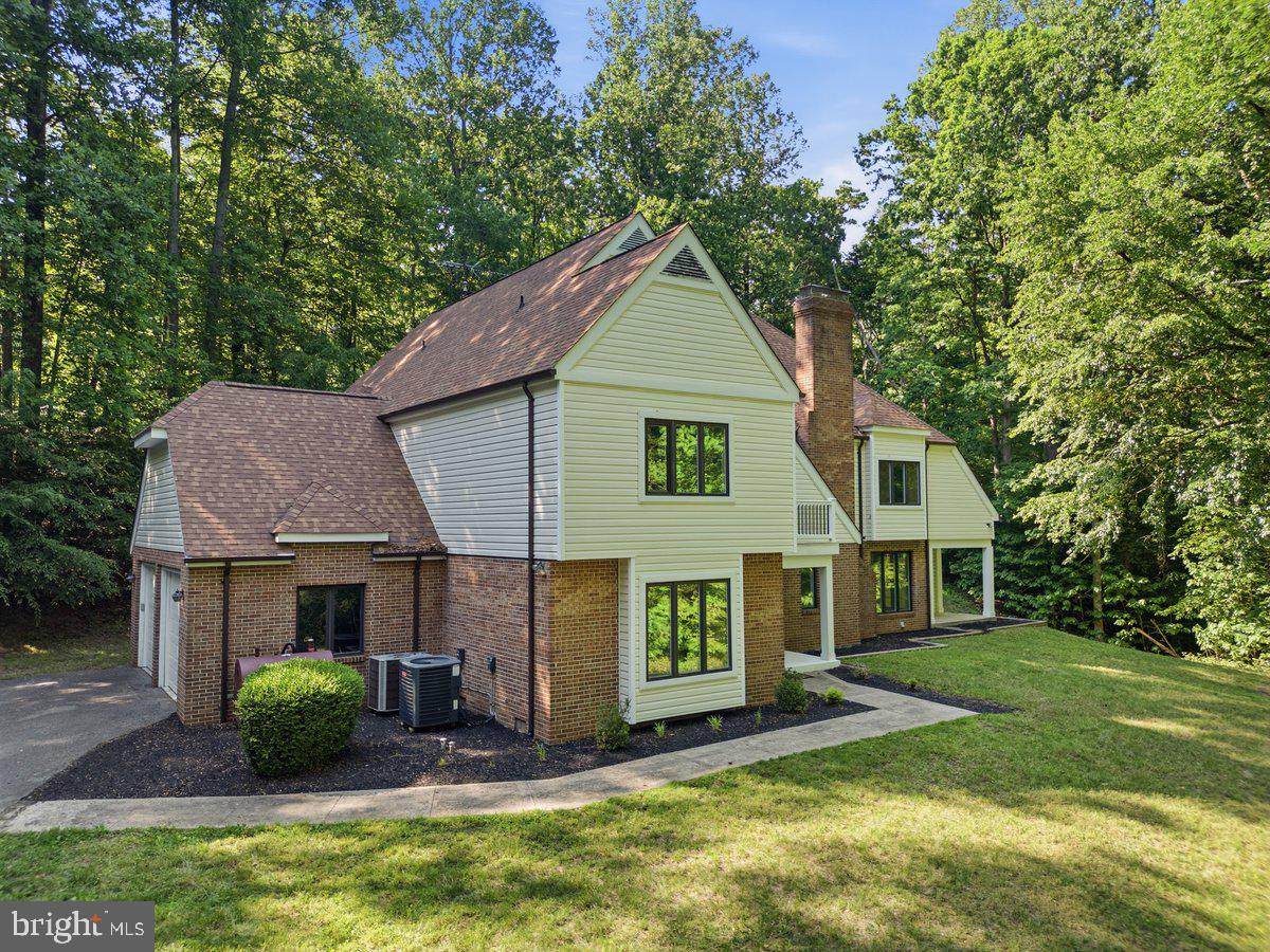 4200 Henry Court - Photo 1