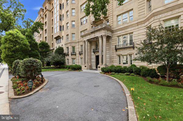 1026 16TH Street - Photo 1