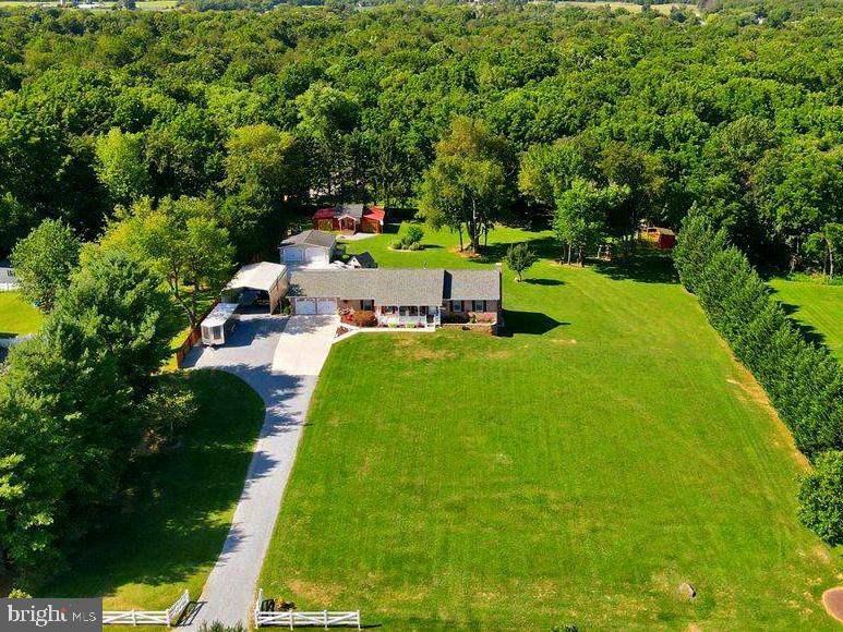 109 Mosby Court - Photo 1