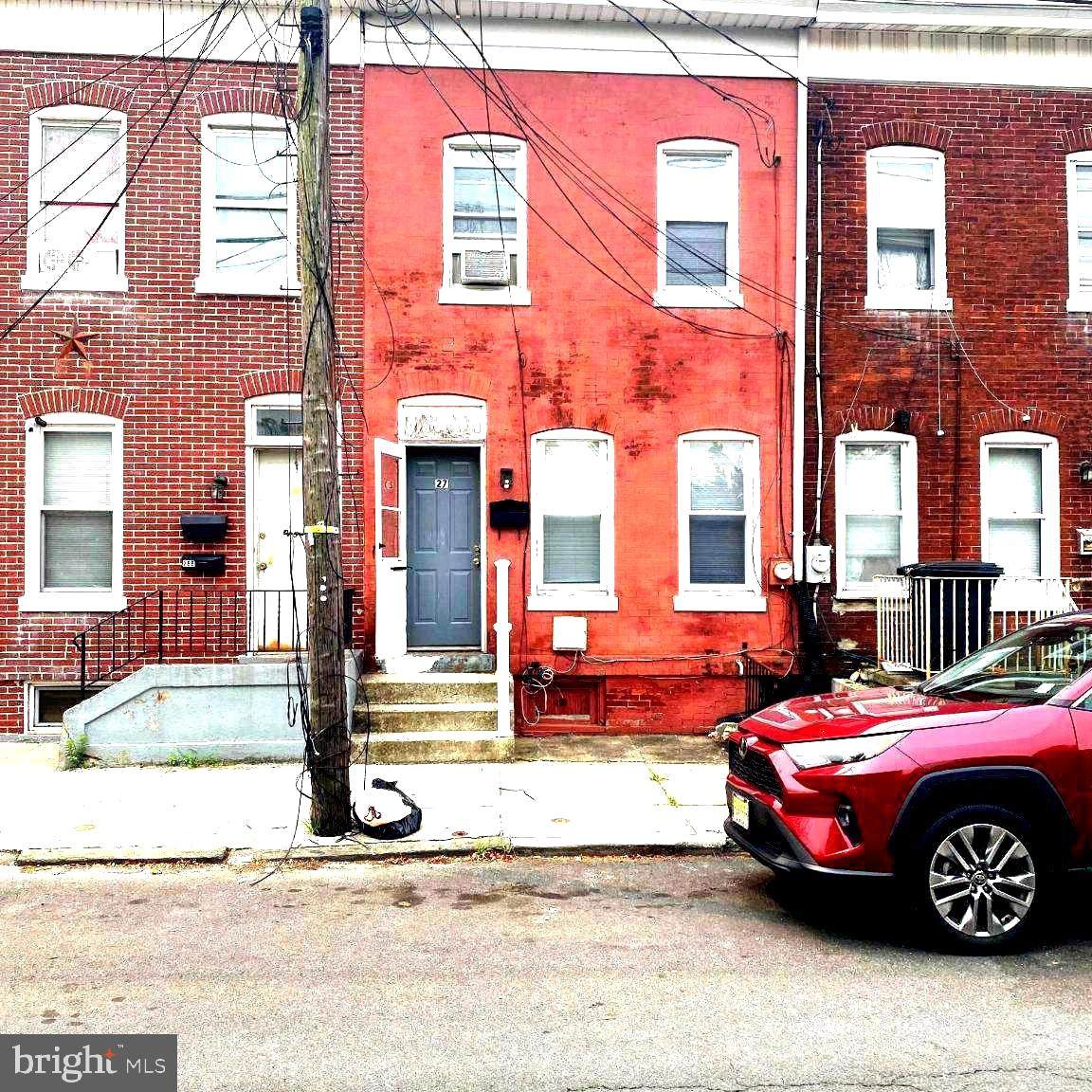 27 Swan Street - Photo 1