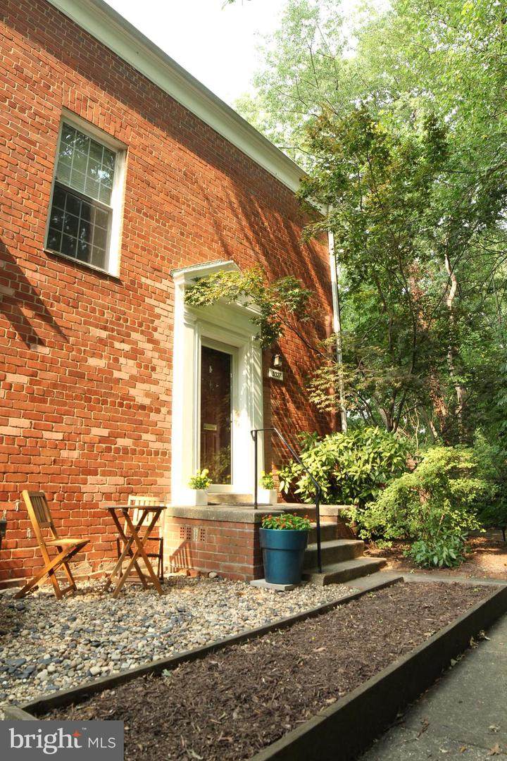 3327 Martha Custis Drive - Photo 1