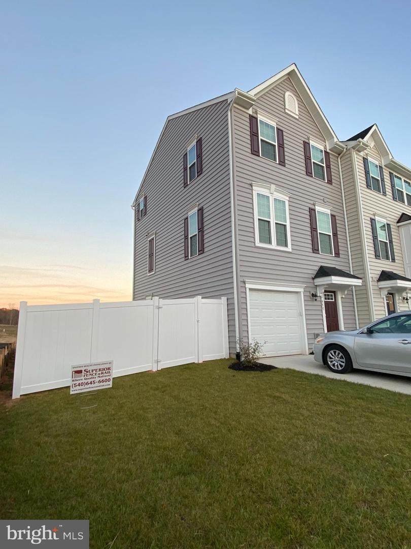 https://bt-photos.global.ssl.fastly.net/brightmls/orig_boomver_2_805216831908-2.jpg