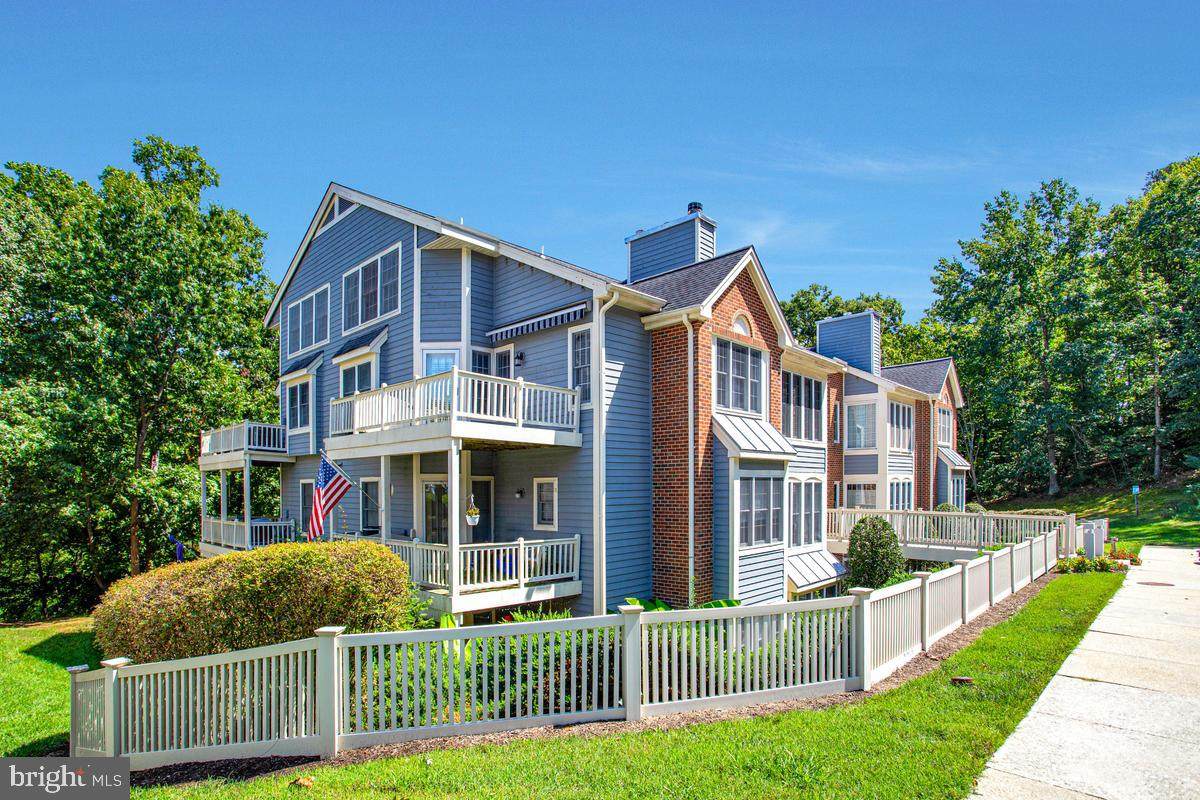 2700 Summerview Way - Photo 1