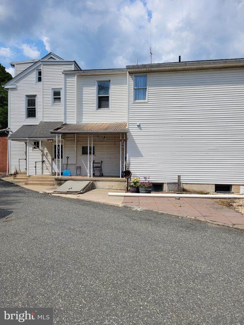 1801 Main Street - Photo 1