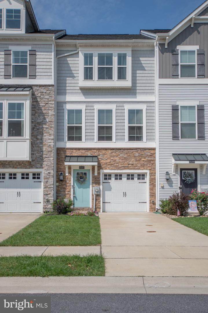 35207 Wright Way - Photo 1