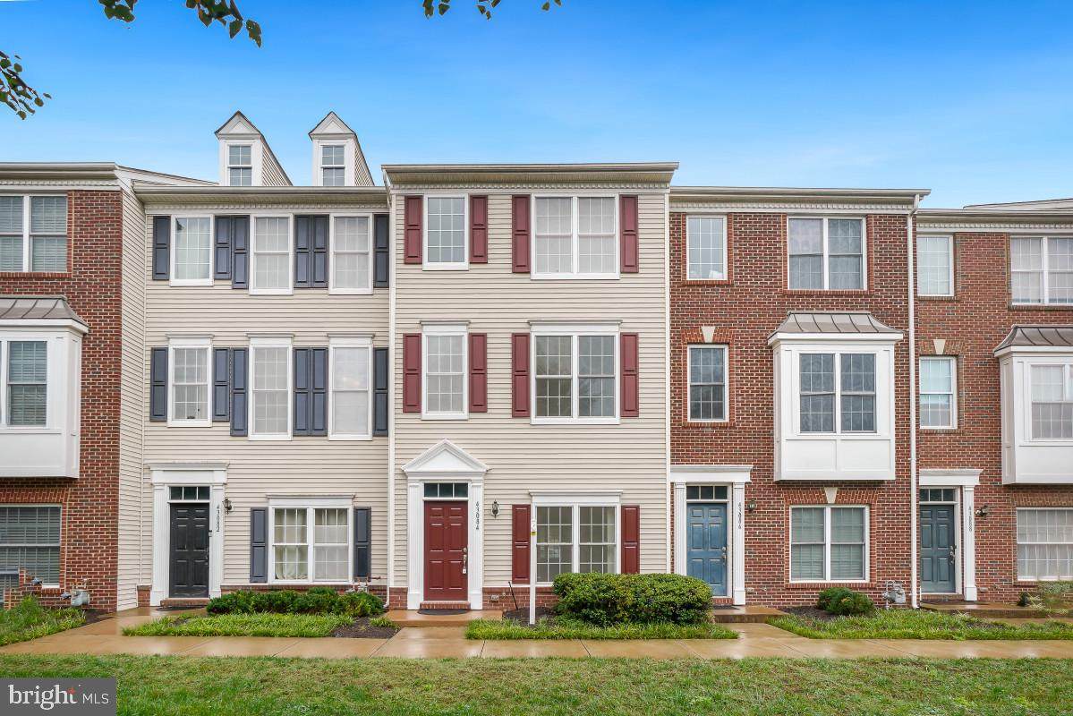 43084 Center Street - Photo 1