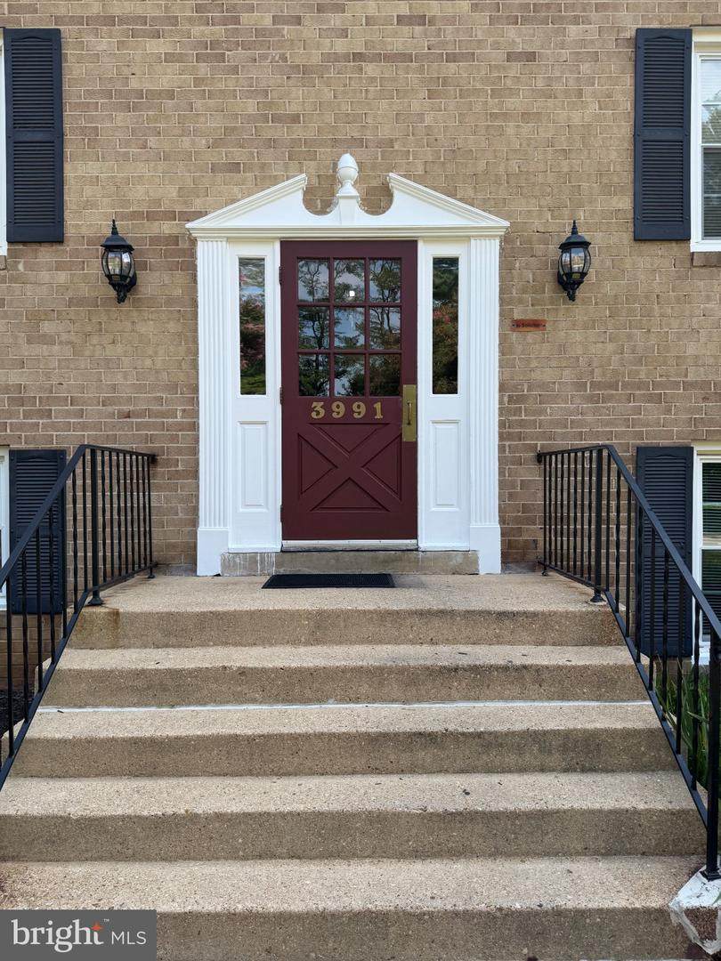 3991 Lyndhurst Drive - Photo 1
