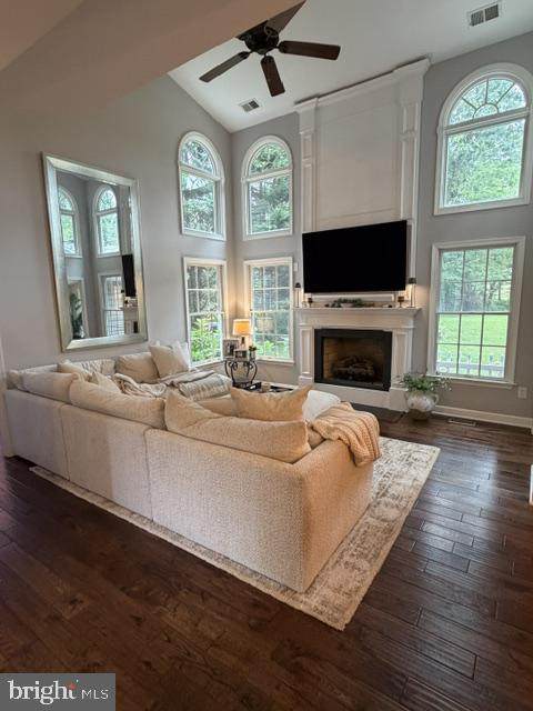 https://bt-photos.global.ssl.fastly.net/brightmls/orig_boomver_2_805354040672-2.jpg