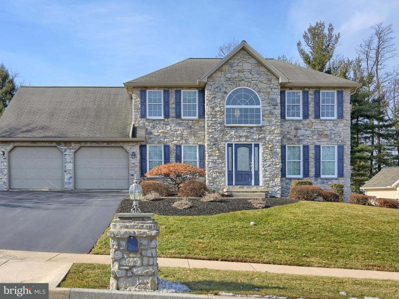 1040 Woodridge Drive - Photo 1