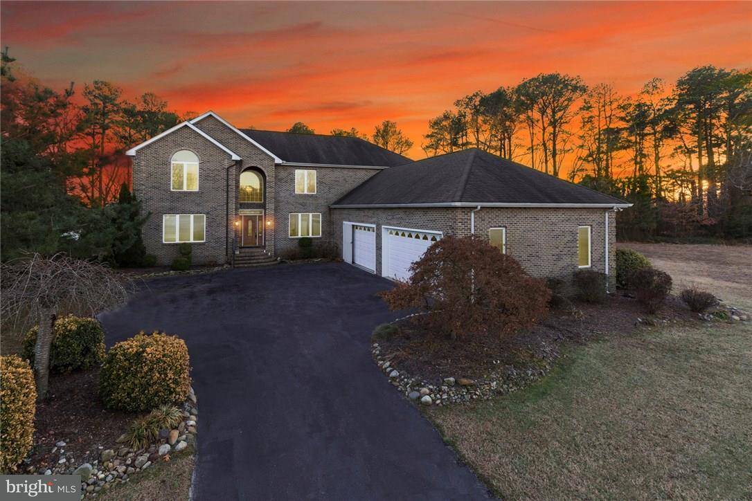 141 Creekside Drive - Photo 1