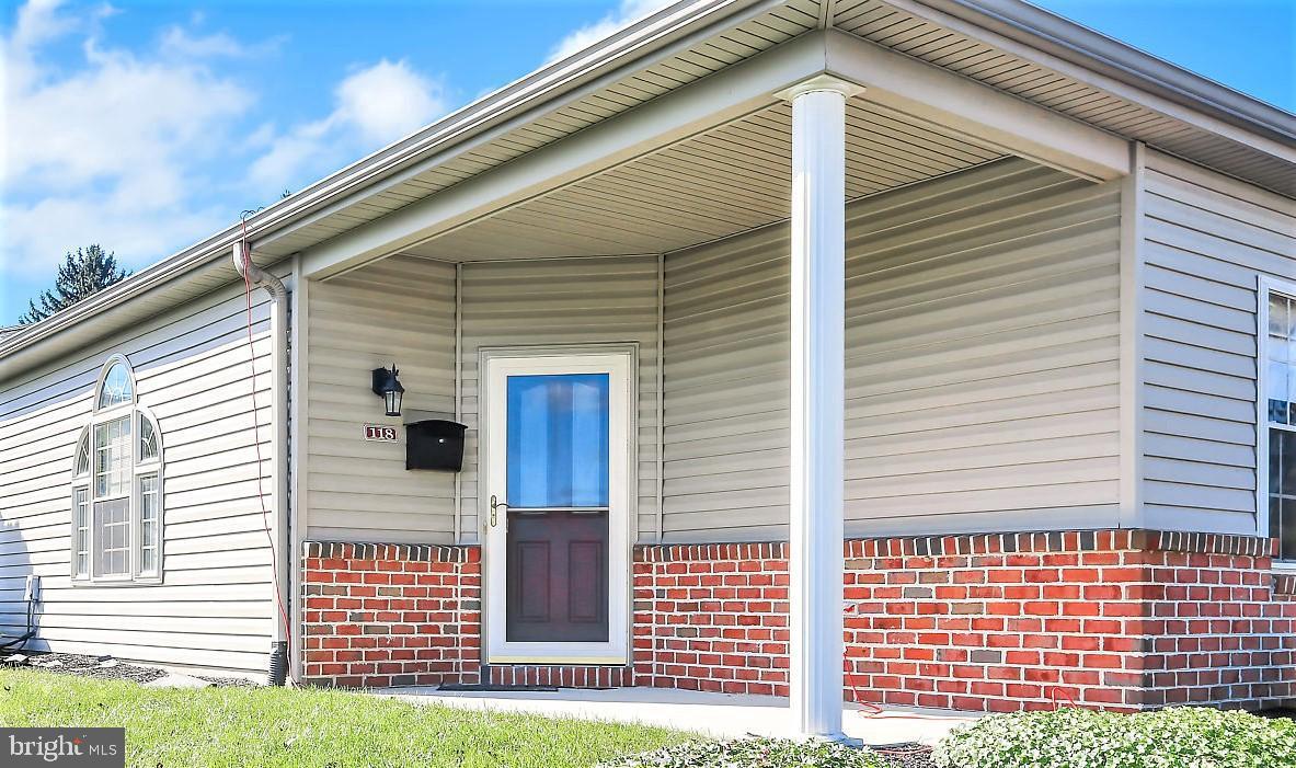 118 Leonard Lane - Photo 1