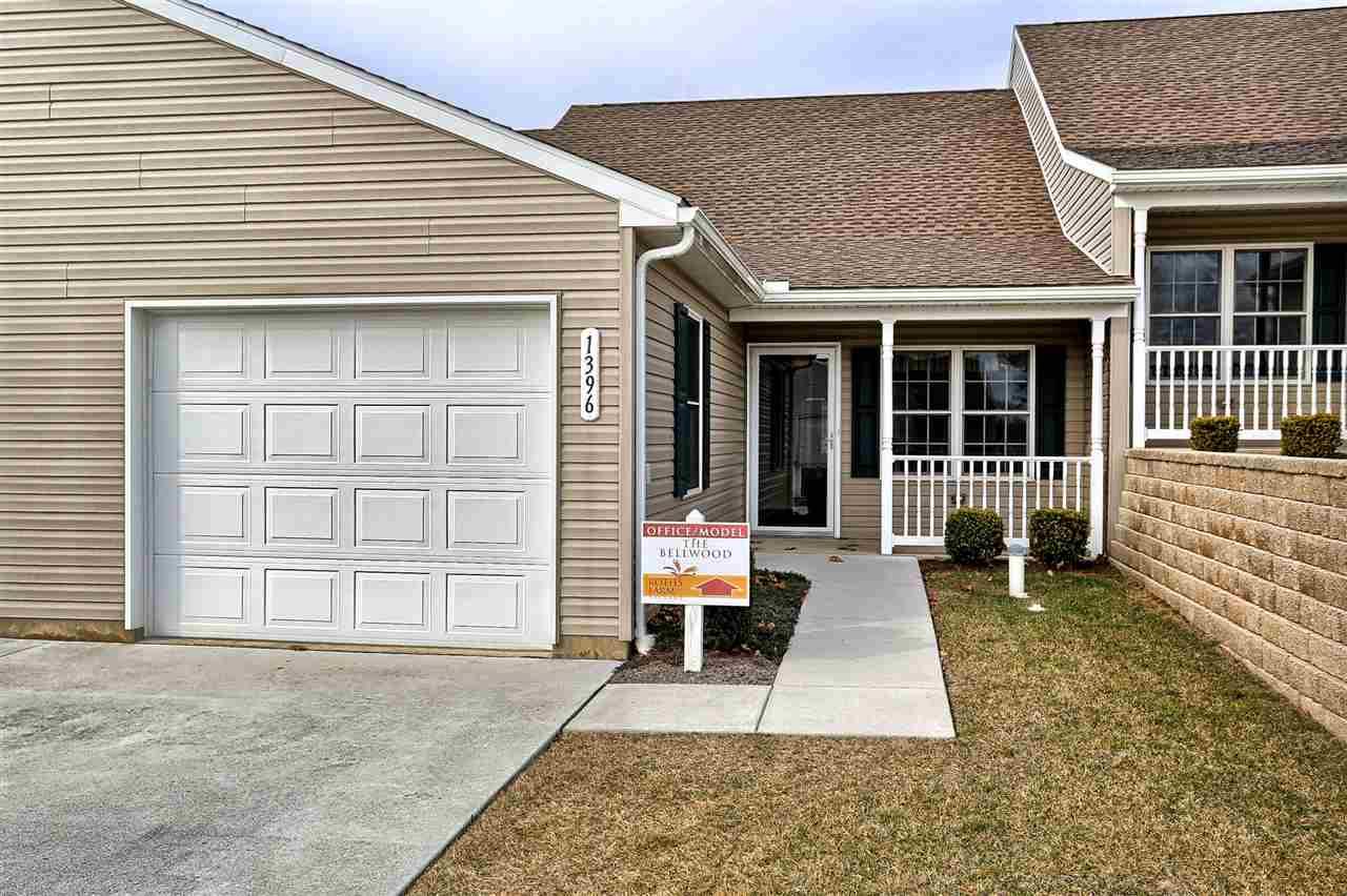 1371 Pleasant View Drive - Photo 1 1371 Pleasant View Drive - Photo 1