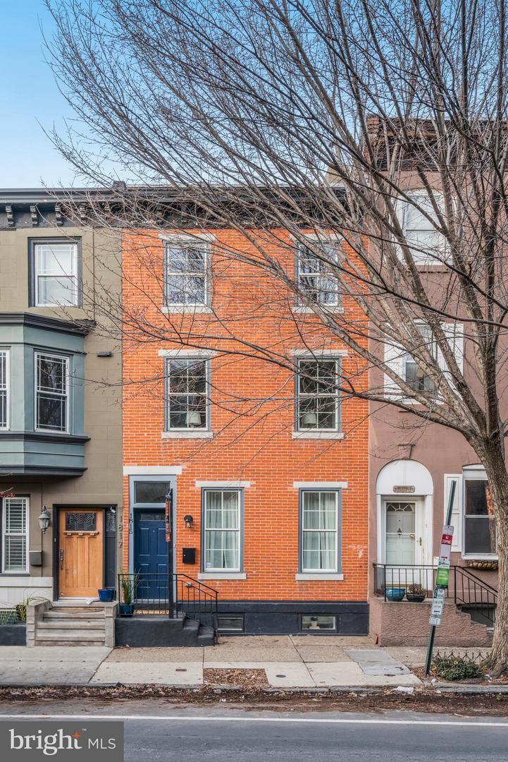 1815 Christian Street - Photo 1