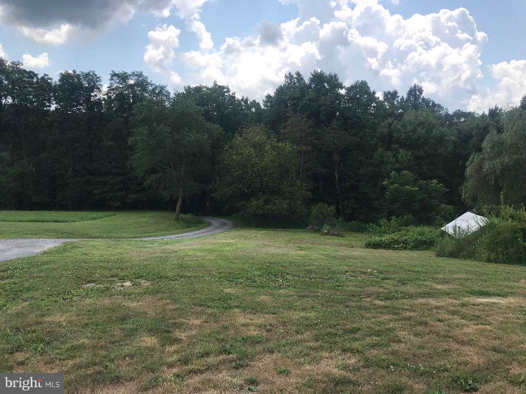1086 Bendersville Wenksville Road - Photo 1