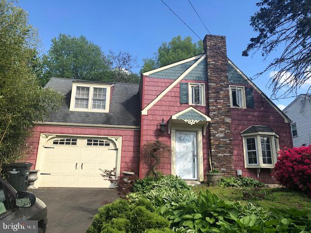2323 Packard Avenue - Photo 1
